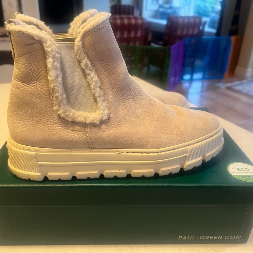 Paul Green Jackie boot Women's Light Tan Boots size 8.5
